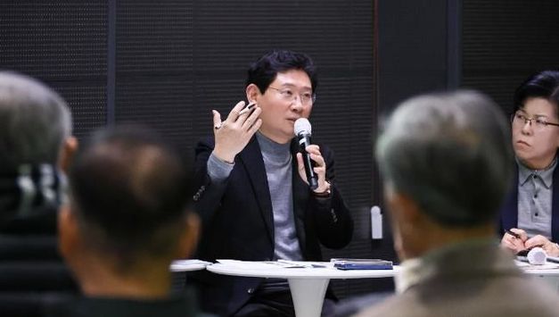 이상일 용인특례시장 "삼성전자와 SK하이닉스 1기 팹이 본격 가동되는 2031년에 두 회사와 소부장 기업이 낼 세금 1조 780억원 추정"