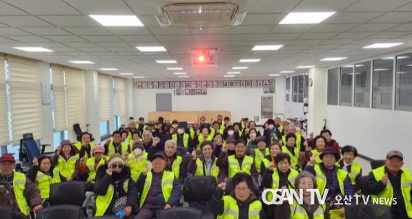 안성시동부무한돌봄네트워크팀 “2024년 노인일자리 및 사회활동지원사업” 발대식 및 안전교육 실시