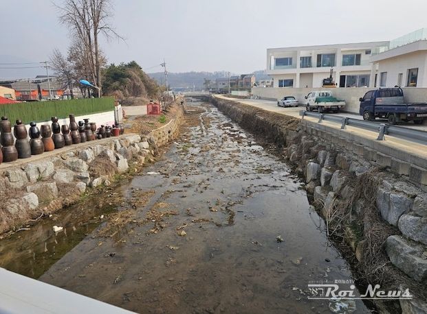 깨끗하게 정비된 평촌소하천