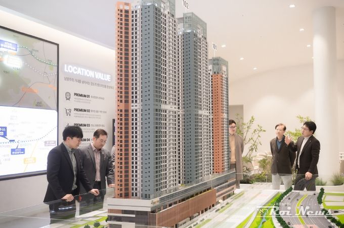 남양주시의회, 센트럴 N49 견본주택 현장 방문