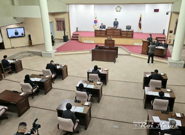 군포시의회는 12월 1일 제285회 정례회를 개회했다. 이번 회기는 18일까지 진행된다.